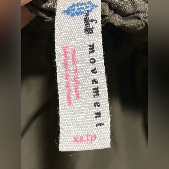 Free People Movement Get Your Flirt on Athletic Short Army Green . XS - Picture 11 of 12